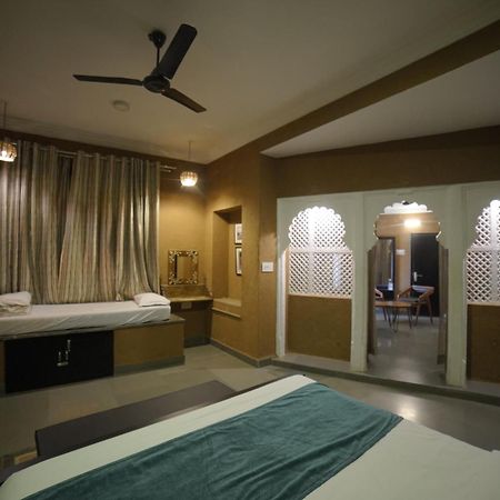 Hotel Banjara Retreat Удайпур Екстериор снимка