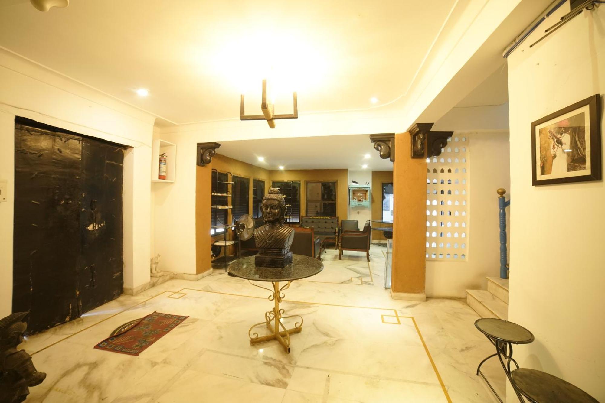 Hotel Banjara Retreat Удайпур Екстериор снимка
